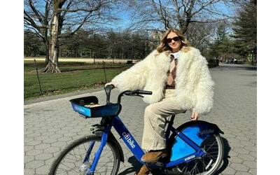 Chiara Ferragni a New York: lavoro, amiche e giri in bici a Central Park