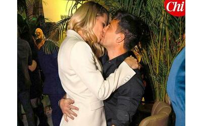 Michelle Hunziker e Alessandro Carollo: il primo bacio in pubblico