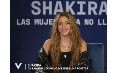 Shakira racconta il tradimento di Piqué: «Ero una lupa ferita, ho dovuto...