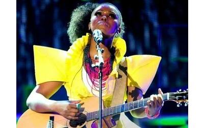 zahara morta la cantante icona del sud africa che cant per mandela