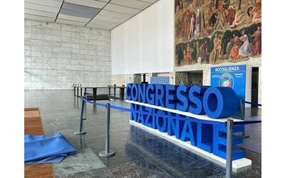 Forza Italia, il primo congresso senza Silvio Berlusconi. Tajani: per noi un grande spazio