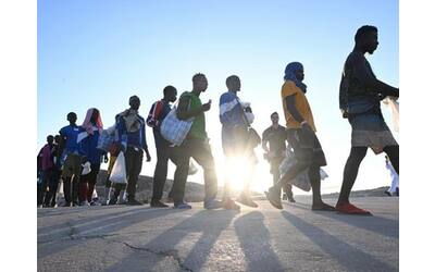 l accordo italia albania legge due centri per identificare i migranti