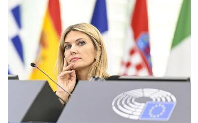 Qatargate, Eva Kaili: «Verrò a vivere in Italia, Paese garantista. La Ue e il mio partito non...
