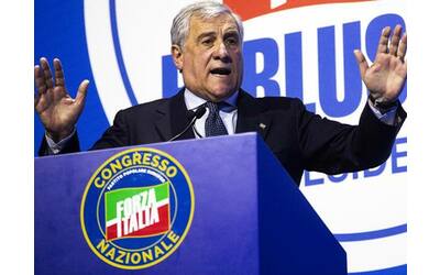 Tajani, l’orgoglio (e le lacrime): «Una FI europea, pronta ad aprirsi»