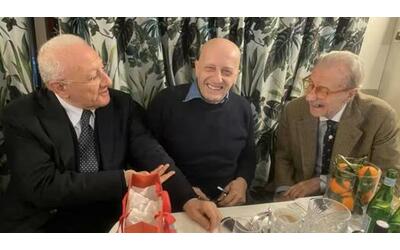 Vittorio Feltri e l’incontro a sorpresa con De Luca a pranzo: «Sembra un...