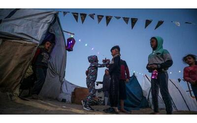 «A Gaza i miei figli hanno visto tutto: bombe, cadaveri, case distrutte. Ora...