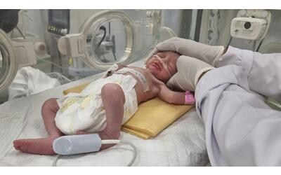 bambina fatta nascere con il cesareo dalla mamma uccisa in un raid a gaza