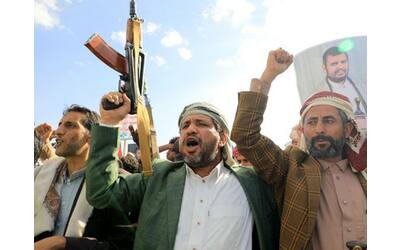 Chi sono i ribelli Houthi, alleati degli ayatollah che «sequestrano» il Mar...