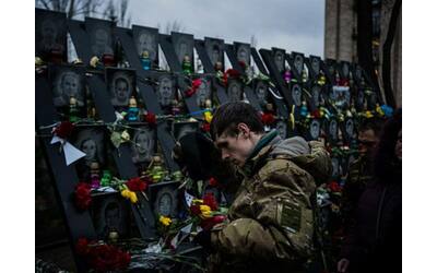 Dieci anni dopo Maidan. Michel a Kiev: «Bello essere di nuovo tra amici»