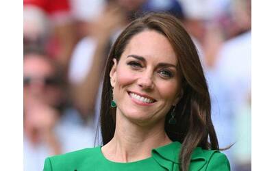 Kate Middleton è stata operata all’addome: «Ricovero tra i 10 e i 14...