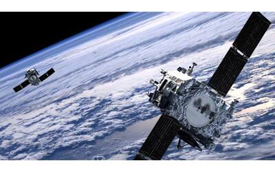 La Casa Bianca: «La Russia sta sviluppando la capacità di colpire i satelliti, faremo pressioni su Mosca»