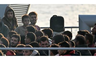 migranti il piano asilo e ricollocazione roma soddisfatta per l accordo in europa