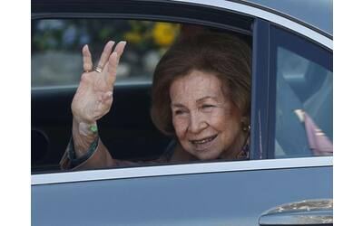 Prime foto della regina emerita Sofia (dopo il ricovero in ospedale)