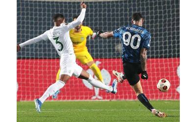 Atalanta-Sporting Lisbona risultato 1-1: a Scamacca risponde Edwards, Gasperini qualificato da primo