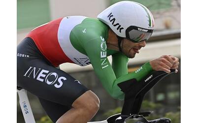 Ayuso vince la crono della Tirreno-Adriatico 2024, Ganna a 1”. Vingegaard solo nono
