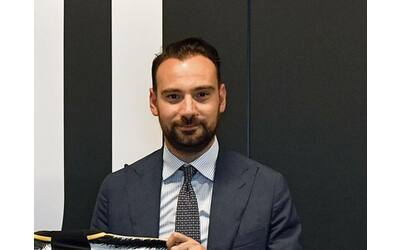 Il Napoli prende Giovanni Manna come d.s. dalla Juventus (e vuole Italiano come allenatore)