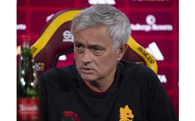 Mourinho prima di Sassuolo-Roma: «L’arbitro mi preoccupa»