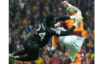 onana due papere in galatasaray manchester united dell ex portiere inter