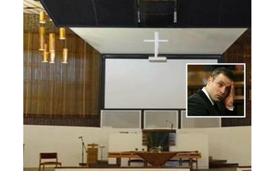 Oscar Pistorius, cosa fa oggi? Pulisce i pavimenti della chiesa dove prega