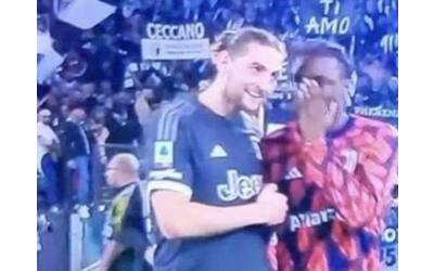 Rabiot e Nonge ridono dopo la sconfitta con la Lazio: tifosi infuriati