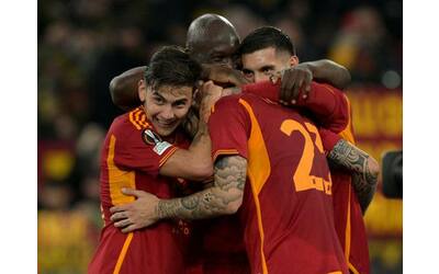 Roma Brighton risultato 4-0, gol di Dybala, Lukaku, Mancini e Cristante