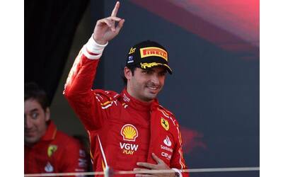 Sainz-Mercedes, il pilota Ferrari può sostituire Hamilton
