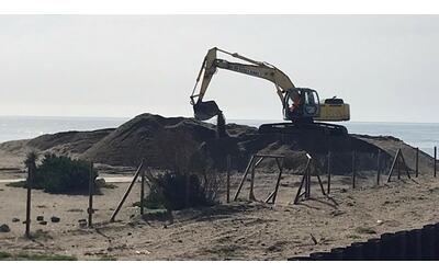 ripascimento canale dei pescatori iniziati i lavori contro l erosione della spiaggia