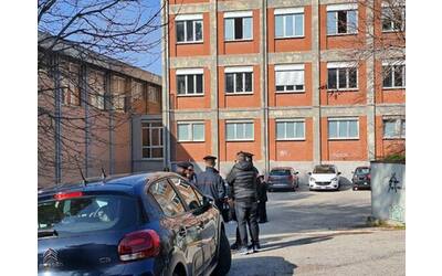Ancona, 14enne volato dalla finestra dopo il «2» in matematica: il ministro manda gli ispettori