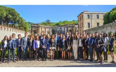 aperta la selezione dei giovani per la delegazione italiana ai vertici g7 e g20