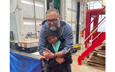 Il bocconiano a bordo della nave che soccorre i migranti: «Diventerò il tutor del bimbo arrivato in Italia da solo»