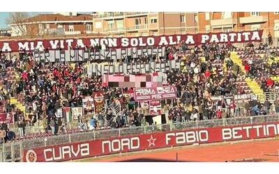 Livorno Calcio: scontro su Gaza tra i tifosi di estrema sinistra e il presidente ebreo