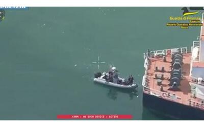 Maxi-sequestro di cocaina al porto di Ravenna, la droga nascosta in una nave: così è stata scoperta