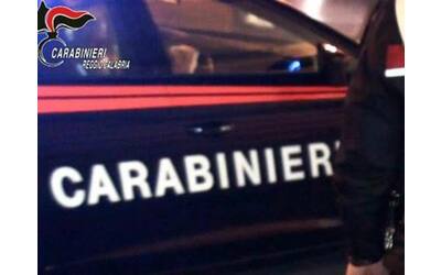 Reggio Calabria, picchia e sequestra la sua ex con l’aiuto della sorella: arrestati