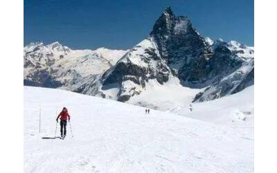 zermatt sei sciatori dispersi nella zona del cervino in svizzera
