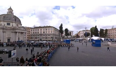 172esimo anniversario della Polizia, la cerimonia in Piazza del Popolo: segui...