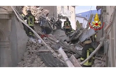 6 aprile 2009 quindici anni fa il sisma dell aquila il pensiero dei vigili del fuoco per le vittime della tragedia