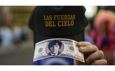 a soli 5 giorni dall elezione di javier milei la promessa dollarizzazione dell argentina gi vacilla