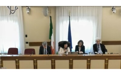 Accessi abusivi, l’audizione del procuratore di Perugia Cantone in Commissione Antimafia: la diretta tv