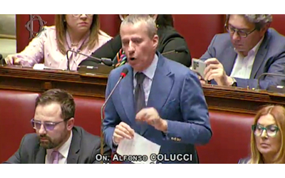 Accordo Italia-Albania, M5s attacca: “Atto propagandistico del governo a carico degli italiani, 650 milioni di euro buttati”