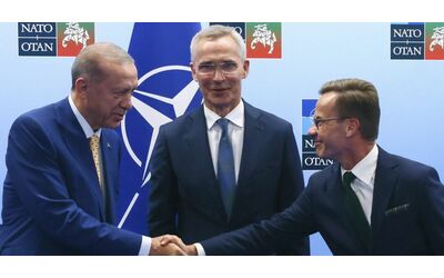 Adesione della Svezia alla Nato, primo via libera dal Parlamento turco: ora...
