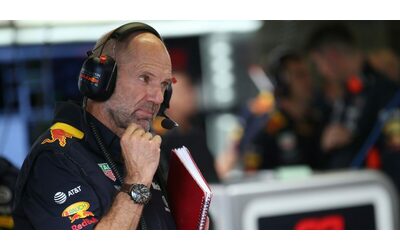“Adrian Newey sta per lasciare la Red Bull”: decisivo lo scandalo Sexgate. Il miglior progettista di sempre diventa un’occasione per la Ferrari