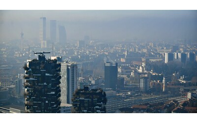 allarme inquinamento al via da le misure temporanee della lombardia contro lo smog