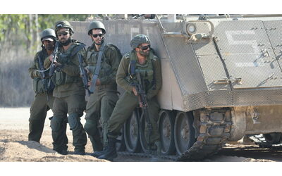 Anche la Francia ha continuato a inviare armi a Israele dopo il 7 ottobre: “100mila proiettili usati nella strage del pane”