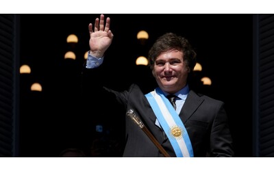 argentina prime grane per milei un giudice accoglie un azione collettiva per dichiarare incostituzionale il mega decreto