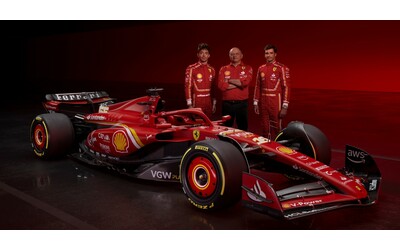 Bella e – si spera – veloce: svelata la nuova Ferrari SF-24, muso più...