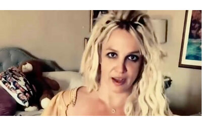Britney Spears è in pericolo, “ha sbalzi d’umore radicali e spesso ha scatti d’ira che sfociano nella violenza fisica”