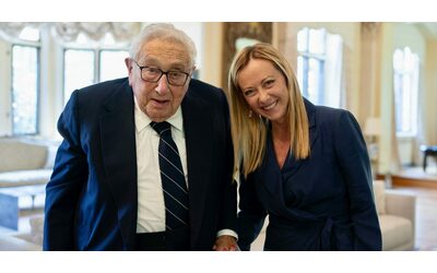 Ce ne fossero oggi di politici della stazza di Henry Kissinger
