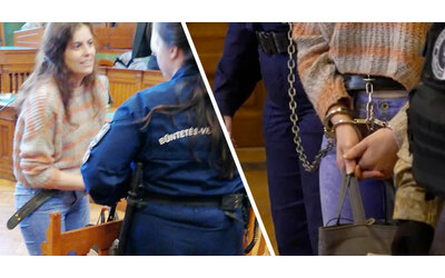Chiesti 11 anni di carcere per Ilaria Salis: in tribunale con manette ai polsi e ceppi di cuoio ai piedi. Il padre: “Trattata come un cane”
