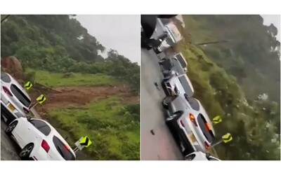 colombia enorme frana nel nord ovest del paese almeno 34 morti il momento in cui il fango travolge le auto sulla strada