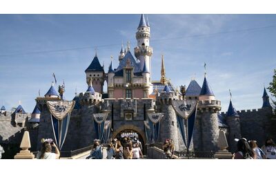 Coppia vive per 16 anni dentro Disneyland: nessun visitatore se ne è mai...